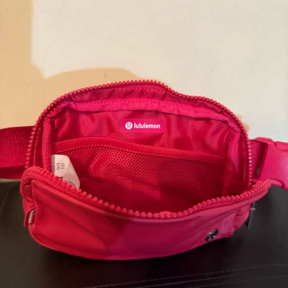 Lululemon hot pink Belt Bag - Picture 2 of 2